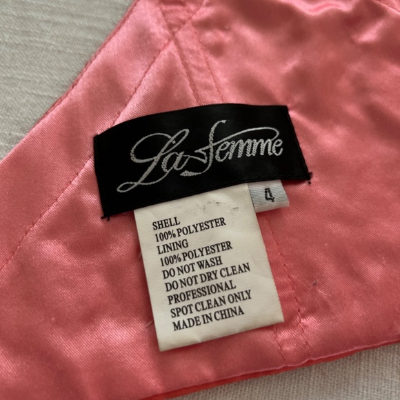 La Femme Prom Dress - Picture 15 of 16